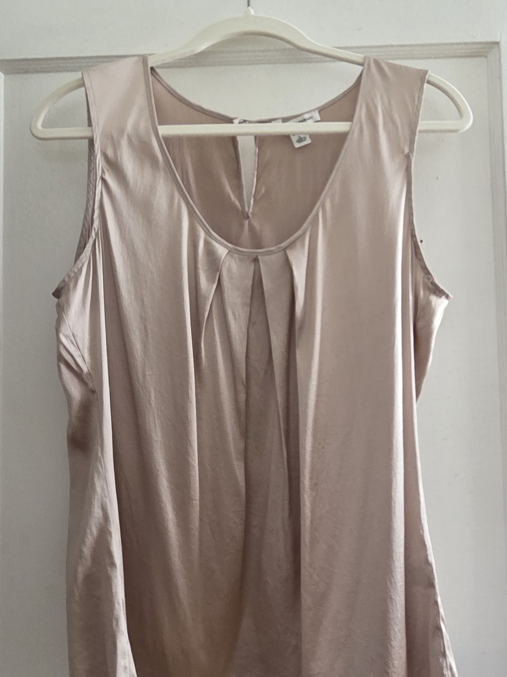 Banana Republic Champagne Silk Tank Large